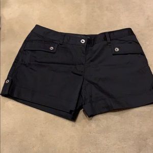 White house black market black shorts